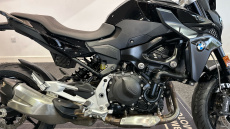 BMW F900 R